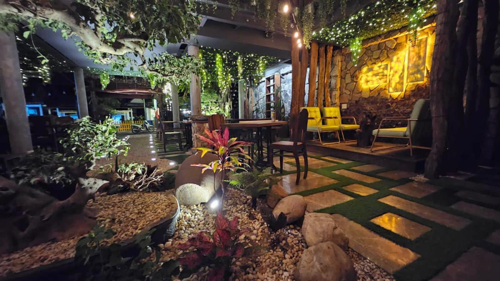 Phoenix Hotel An Bang Beach Hoi An Exterior photo
